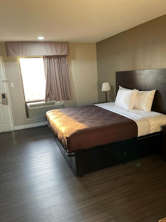 Suburban Extended Stay Hotel Columbia Exterior foto